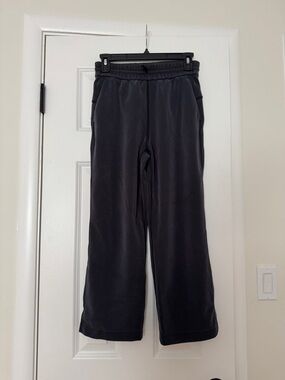 Lululemon Softstreme High Rise Straight-Leg Crop Pants 24" Inseam Black Sz 4